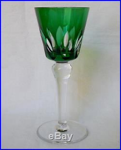 Verre à vin du Rhin ROEMER cristal de ST LOUIS modèle JERSEY overlay vert SIGNE