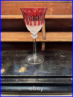 Verre à vin du Rhin cristal Rouge signé SAINT LOUIS modèle TOMMY 19,8 cm Verre à vin du Rhin cristal Rouge signé SAINT LOUIS modèle TOMMY 19,8 cm