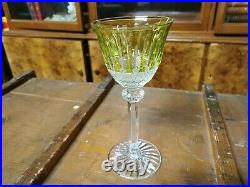 Verre à vin du Rhin cristal de Saint Louis, modèle Tommy 20cm vert anis