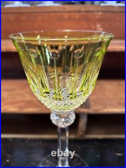 Verre à vin du Rhin cristal vert clair signé SAINT LOUIS modèle TOMMY 19,8 cm Verre à vin du Rhin cristal vert clair signé SAINT LOUIS modèle TOMMY 19,8 cm