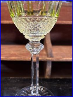 Verre à vin du Rhin cristal vert clair signé SAINT LOUIS modèle TOMMY 19,8 cm Verre à vin du Rhin cristal vert clair signé SAINT LOUIS modèle TOMMY 19,8 cm