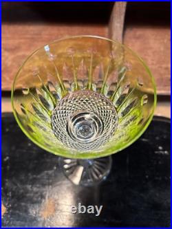 Verre à vin du Rhin cristal vert clair signé SAINT LOUIS modèle TOMMY 19,8 cm Verre à vin du Rhin cristal vert clair signé SAINT LOUIS modèle TOMMY 19,8 cm