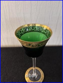 Verre à vin modèle Thistle vert en cristal de Saint Louis mod2