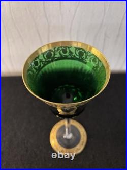 Verre à vin modèle Thistle vert en cristal de Saint Louis mod2