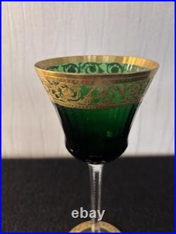 Verre à vin modèle Thistle vert en cristal de Saint Louis mod2