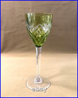 Verre à vin signé SAINT LOUIS modèle CHANTILLY cristal VERT roemer Couleurs Rhin
