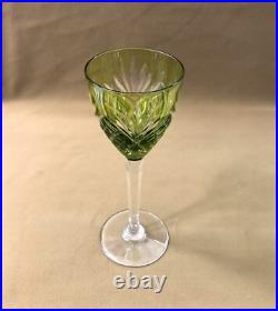 Verre à vin signé SAINT LOUIS modèle CHANTILLY cristal VERT roemer Couleurs Rhin