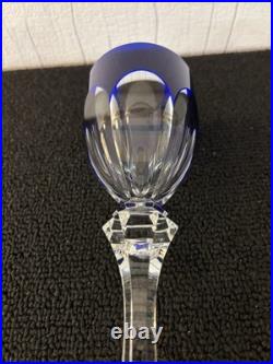 Verre bleu foncé modèle Chambord cristal de Saint Louis