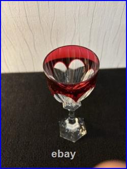 Verre bleu rouge modèle Chambord cristal de Saint Louis
