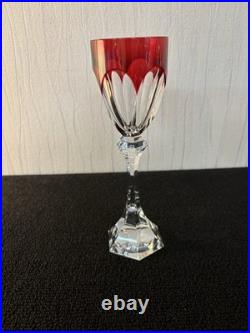 Verre bleu rouge modèle Chambord cristal de Saint Louis