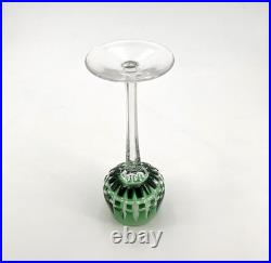 Verre roemer vin du Rhin signé SAINT LOUIS cristal VERT modèle MANHATTAN 20,5 cm Verre roemer vin du Rhin signé SAINT LOUIS cristal VERT modèle MANHATTAN 20,5 cm