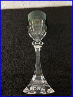 Verre vert foncé modèle Chambord cristal de Saint Louis