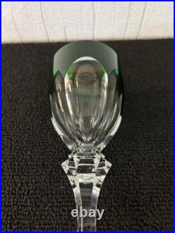 Verre vert foncé modèle Chambord cristal de Saint Louis