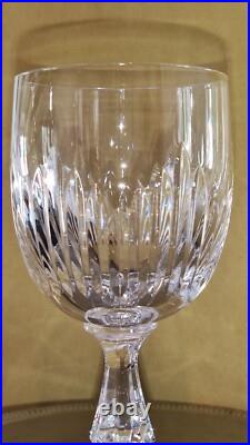 Verres à vin cristal de Saint Louis, modèle Liane, parfait état, Par 2, 4 Ou 6